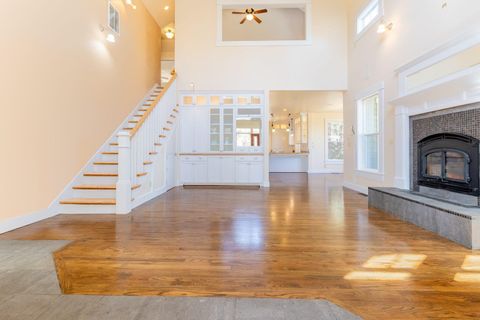 Tiny photo for 7140 Jake Road, Klamath Falls, OR 97601 (MLS # 220211995)