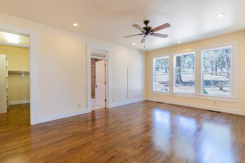 Tiny photo for 7140 Jake Road, Klamath Falls, OR 97601 (MLS # 220211995)