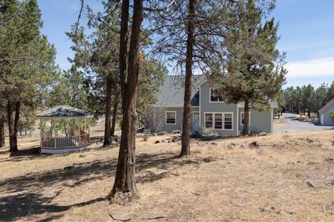 Tiny photo for 7140 Jake Road, Klamath Falls, OR 97601 (MLS # 220211995)