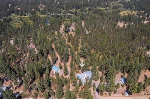 Tiny photo for 15730 Jackpine Road, La Pine, OR 97739 (MLS # 220217154)