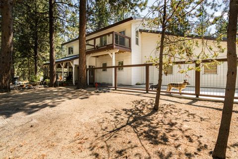 Tiny photo for 15730 Jackpine Road, La Pine, OR 97739 (MLS # 220217154)