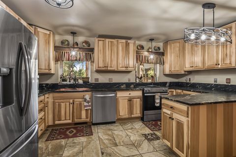 Photo of 15730 Jackpine Road, La Pine, OR 97739 (MLS # 220217154)