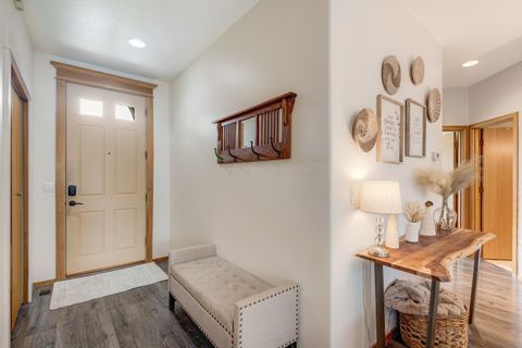 Tiny photo for 3773 SW Timber Avenue, Redmond, OR 97756 (MLS # 220219451)