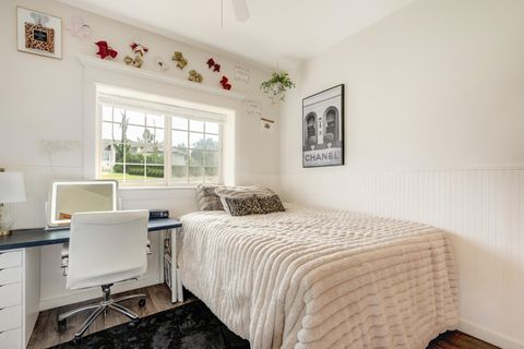 Tiny photo for 3773 SW Timber Avenue, Redmond, OR 97756 (MLS # 220219451)