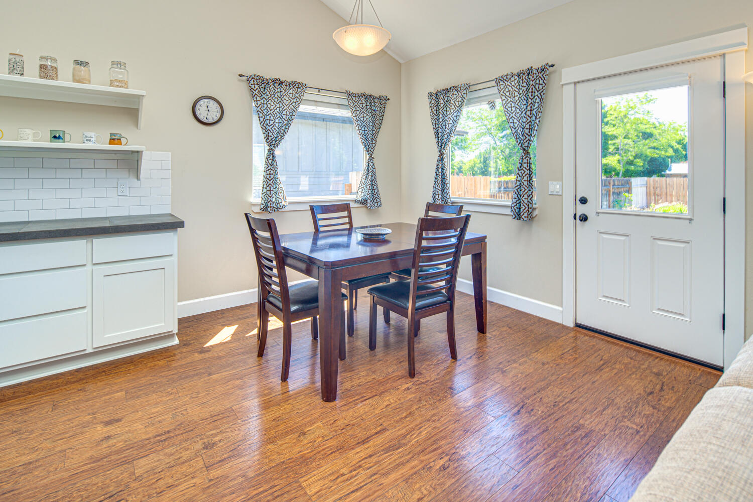 Bella Vista - Residential