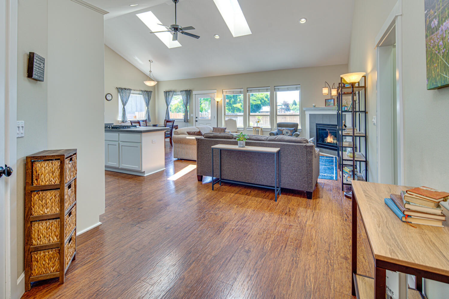 Bella Vista - Residential