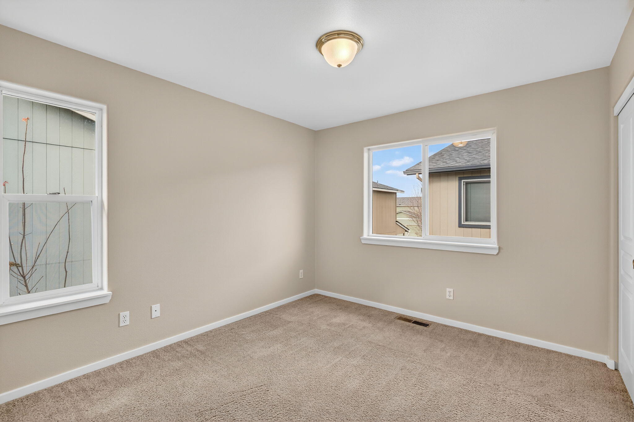 Three Sisters - Residential Income