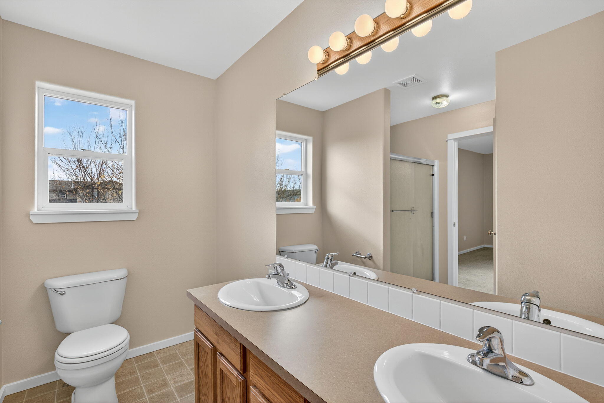 Three Sisters - Residential Income