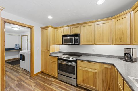 Tiny photo for 52384 Barberry Circle, La Pine, OR 97739 (MLS # 220213313)