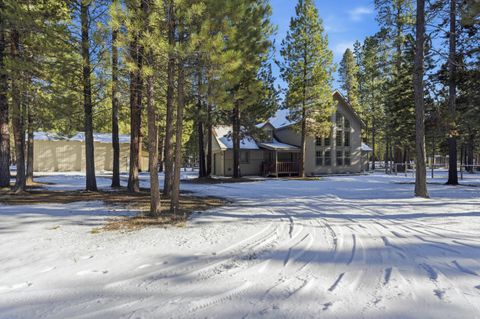 Tiny photo for 52384 Barberry Circle, La Pine, OR 97739 (MLS # 220213313)