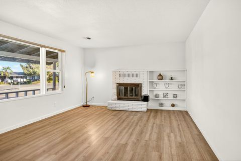 Tiny photo for 3275 Britt Avenue, Medford, OR 97501 (MLS # 220211079)