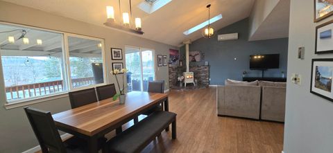 Tiny photo for 164 Peach Street, Klamath Falls, OR 97601 (MLS # 220215475)