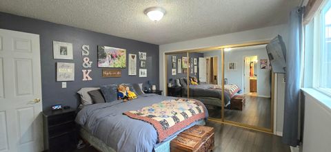 Tiny photo for 164 Peach Street, Klamath Falls, OR 97601 (MLS # 220215475)