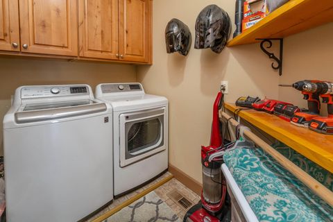 Tiny photo for 14400 Judd Lane, La Pine, OR 97739 (MLS # 220217443)