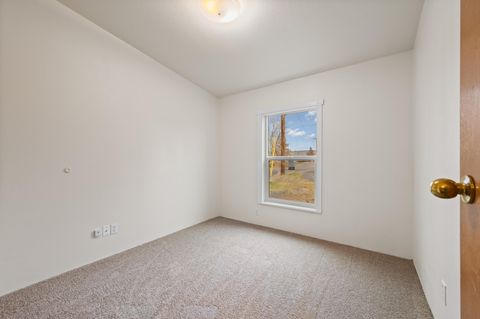 Tiny photo for 682 SE 10th Street, Madras, OR 97741 (MLS # 220214314)