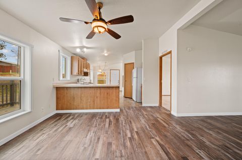 Tiny photo for 682 SE 10th Street, Madras, OR 97741 (MLS # 220214314)