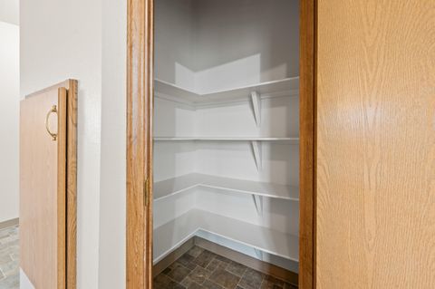 Tiny photo for 682 SE 10th Street, Madras, OR 97741 (MLS # 220214314)