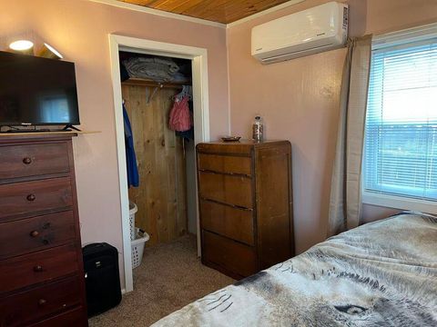 Tiny photo for 522 Van Ness Avenue, Klamath Falls, OR 97601 (MLS # 220213848)