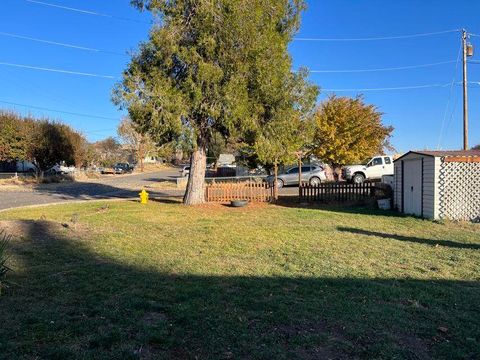 Tiny photo for 522 Van Ness Avenue, Klamath Falls, OR 97601 (MLS # 220213848)