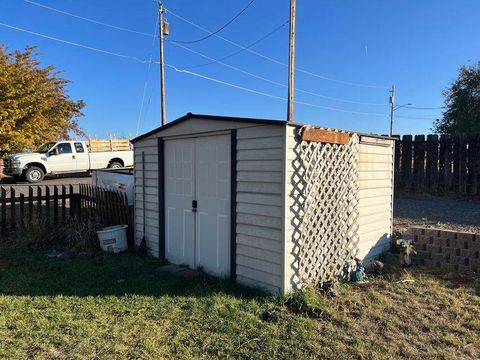 Tiny photo for 522 Van Ness Avenue, Klamath Falls, OR 97601 (MLS # 220213848)