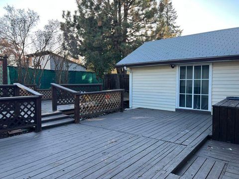 Tiny photo for 522 Van Ness Avenue, Klamath Falls, OR 97601 (MLS # 220213848)