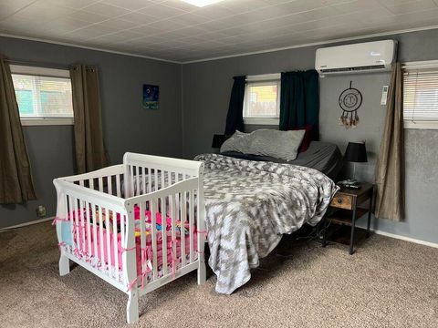 Tiny photo for 522 Van Ness Avenue, Klamath Falls, OR 97601 (MLS # 220213848)