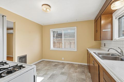 Tiny photo for 840 B Street, Ashland, OR 97520 (MLS # 220214974)