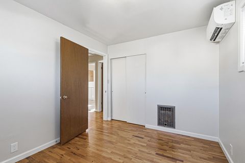 Tiny photo for 840 B Street, Ashland, OR 97520 (MLS # 220214974)