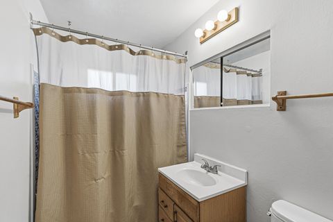 Tiny photo for 840 B Street, Ashland, OR 97520 (MLS # 220214974)