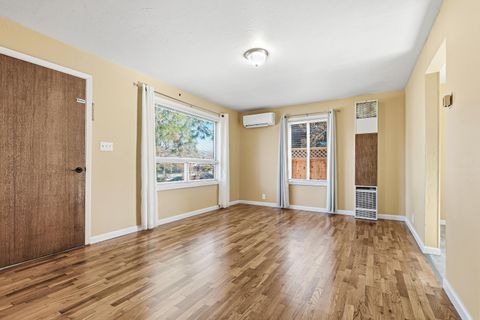 Tiny photo for 840 B Street, Ashland, OR 97520 (MLS # 220214974)