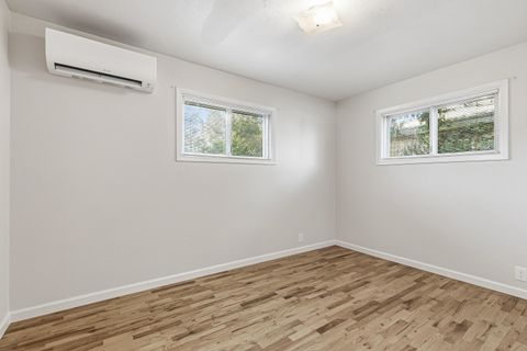 Tiny photo for 840 B Street, Ashland, OR 97520 (MLS # 220214974)