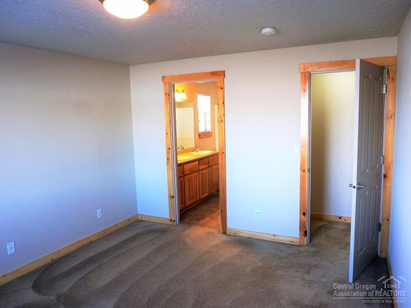 Paulina Peaks - Residential