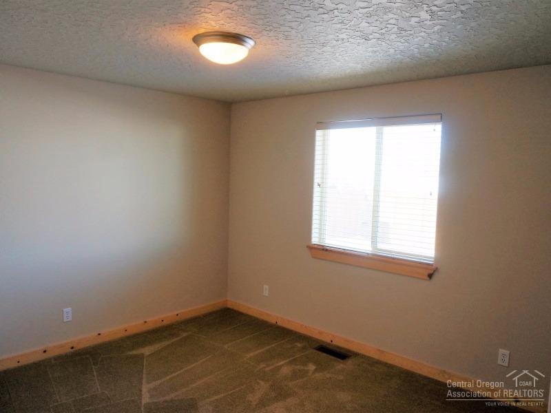 Paulina Peaks - Residential