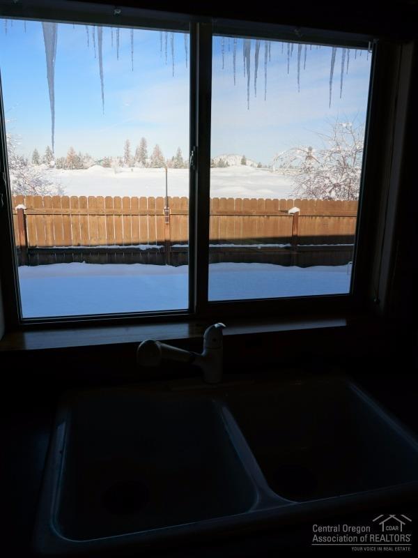 Paulina Peaks - Residential