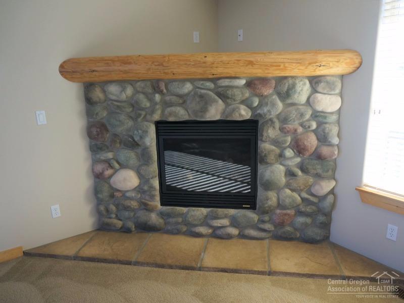 Paulina Peaks - Residential