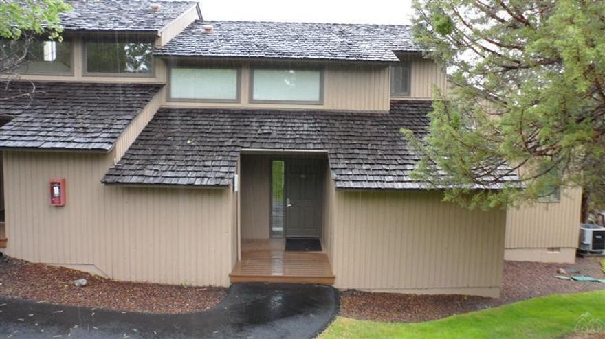 Outstanding buy. Three bedroom deeded with hot tub on deck and five weeks a year. Can be used, rented, exchanged,or loaned. Best to show Mondays 11-4