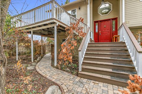 Tiny photo for 612 Chestnut Street, Ashland, OR 97520 (MLS # 220212401)