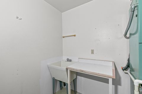 Tiny photo for 612 Chestnut Street, Ashland, OR 97520 (MLS # 220212401)