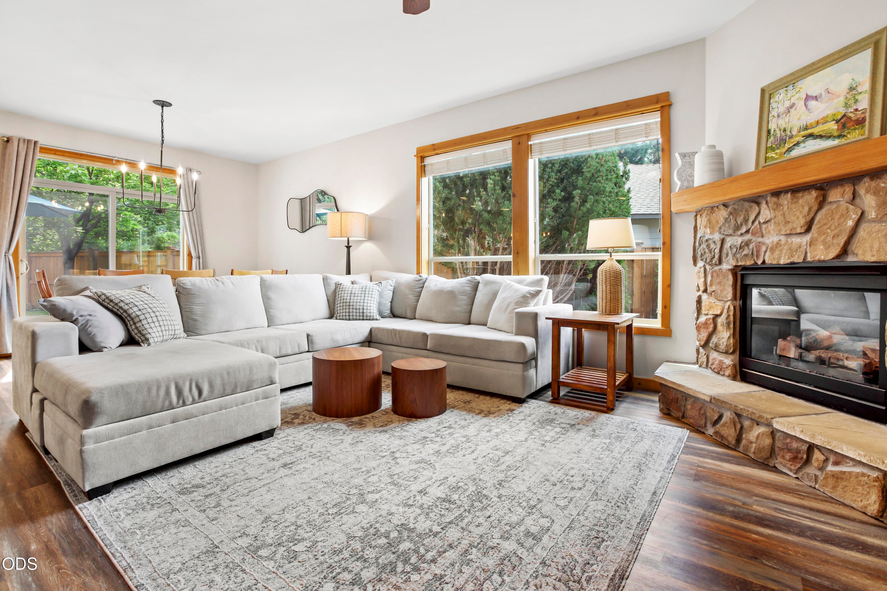 60814 Sawtooth Mountain Lane