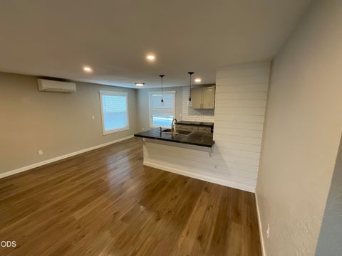 Tiny photo for 264 SE D Street, Madras, OR 97741 (MLS # 220222970)