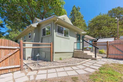 Tiny photo for 340 7th Street, Rogue River, OR 97537 (MLS # 220226899)
