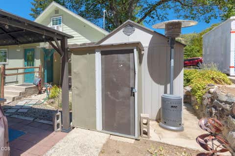 Tiny photo for 340 7th Street, Rogue River, OR 97537 (MLS # 220226899)