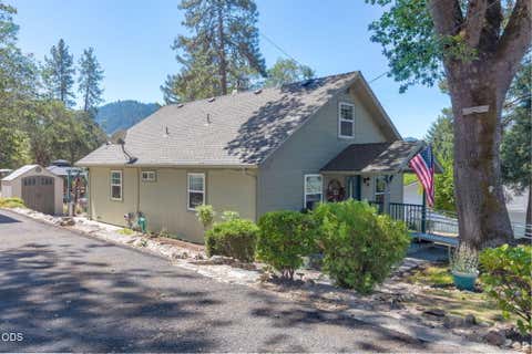 Tiny photo for 340 7th Street, Rogue River, OR 97537 (MLS # 220226899)
