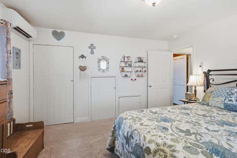 Tiny photo for 340 7th Street, Rogue River, OR 97537 (MLS # 220226899)