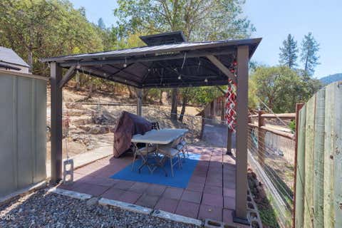 Tiny photo for 340 7th Street, Rogue River, OR 97537 (MLS # 220226899)