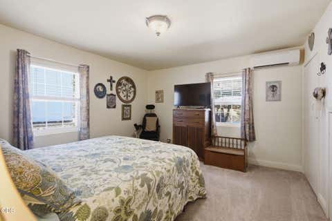 Tiny photo for 340 7th Street, Rogue River, OR 97537 (MLS # 220226899)
