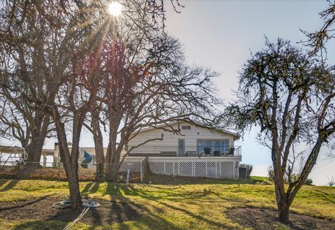 Tiny photo for 3320 N Foothill Road, Medford, OR 97504 (MLS # 220215142)