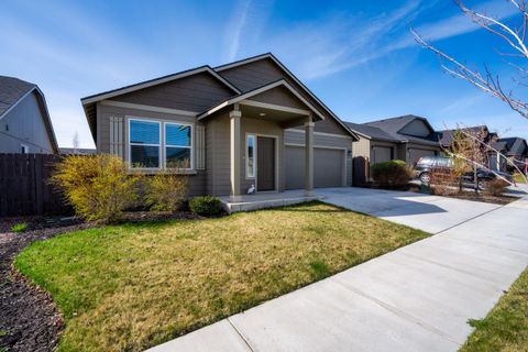 2462 NW Ivy Way Redmond OR 97756