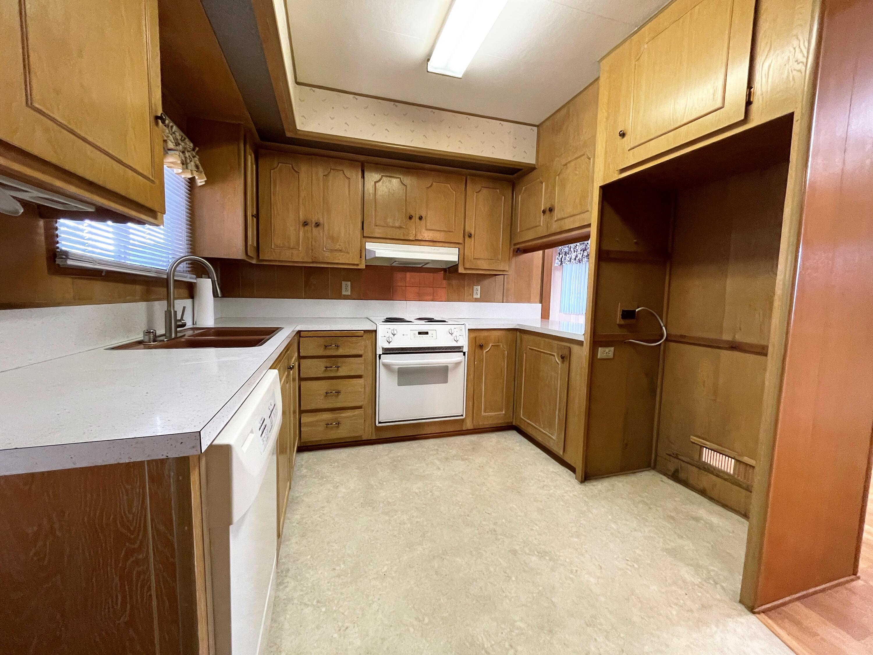 Aspens On The Creek - Residential