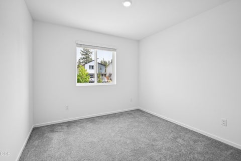 Tiny photo for 51740 Morning Pine Dr DR, La Pine, OR 97739 (MLS # 220227770)